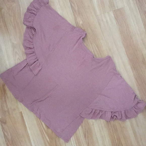 Beautiful blouse - Picture 1 of 5